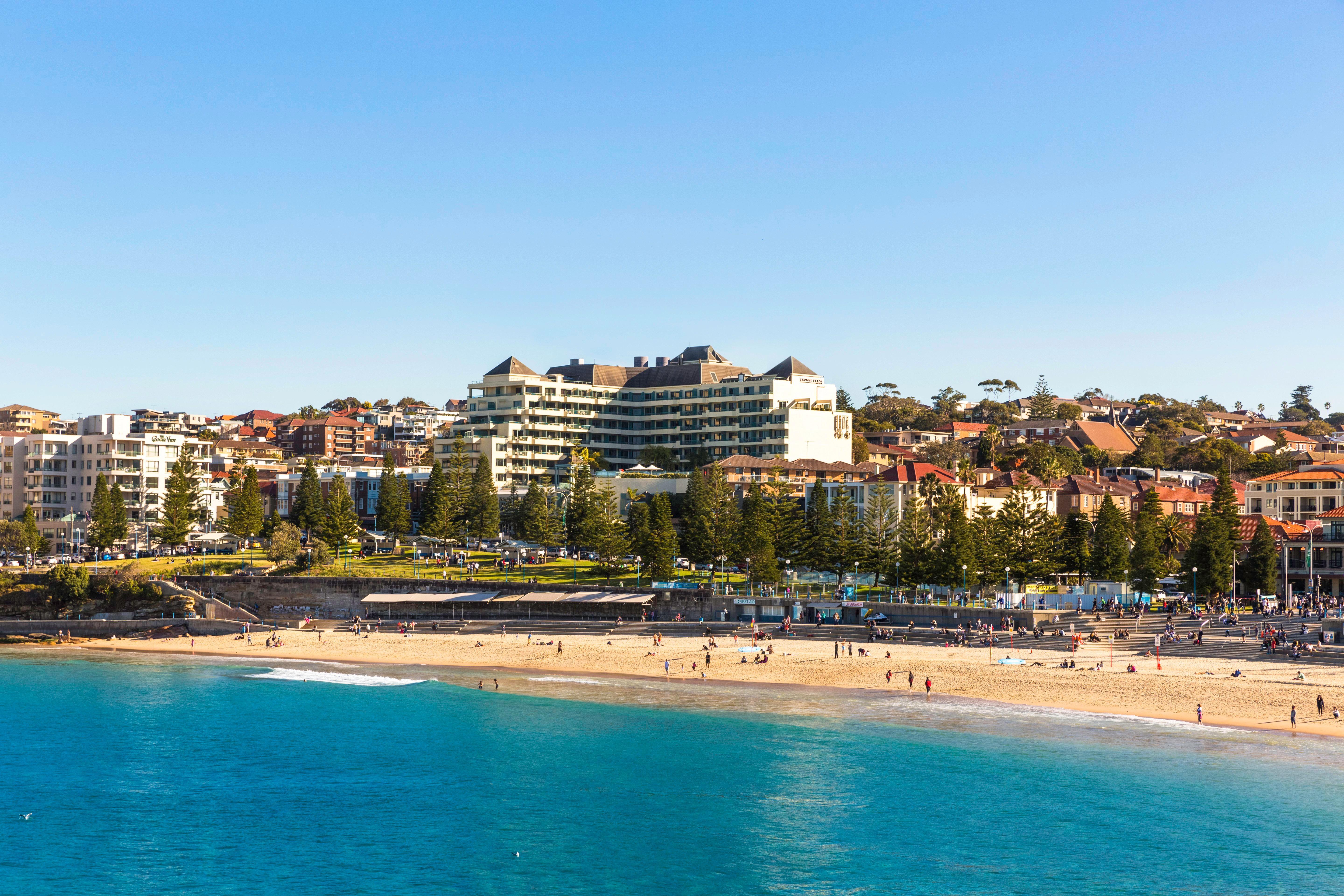 ホテル クラウン プラザ クージー ビーチ Coogee エクステリア 写真
