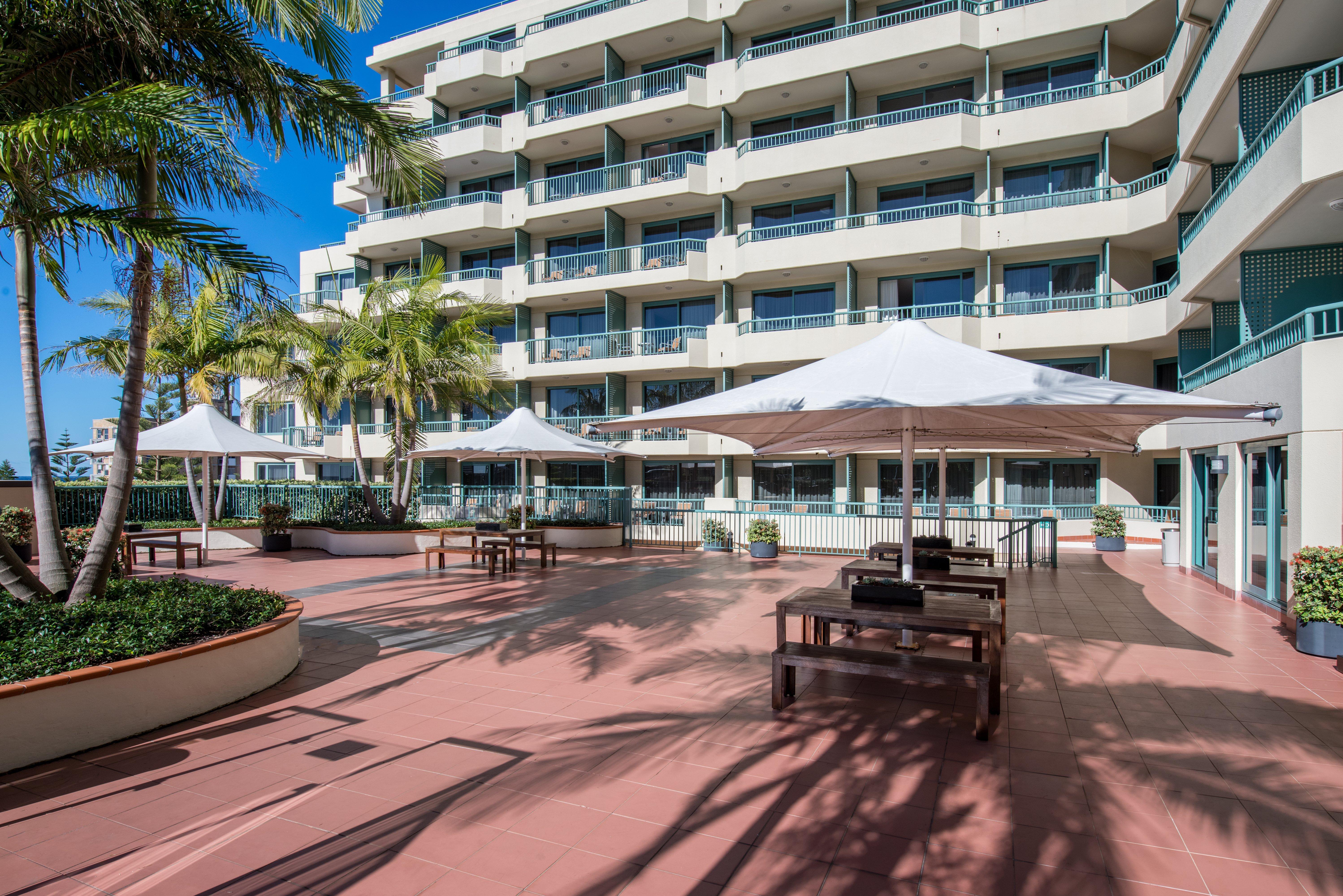 ホテル クラウン プラザ クージー ビーチ Coogee エクステリア 写真